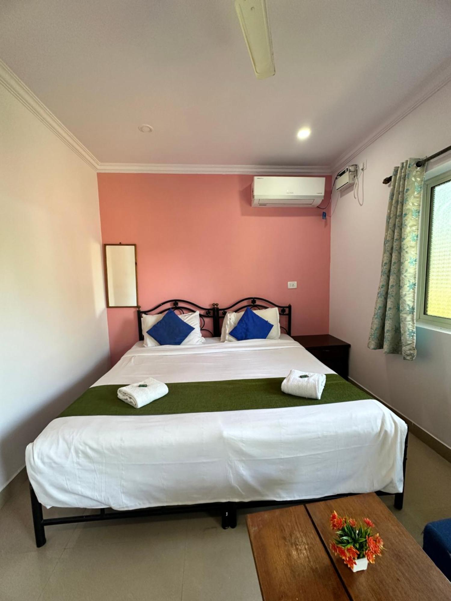 Casa Somanjo Inn Calangute Esterno foto